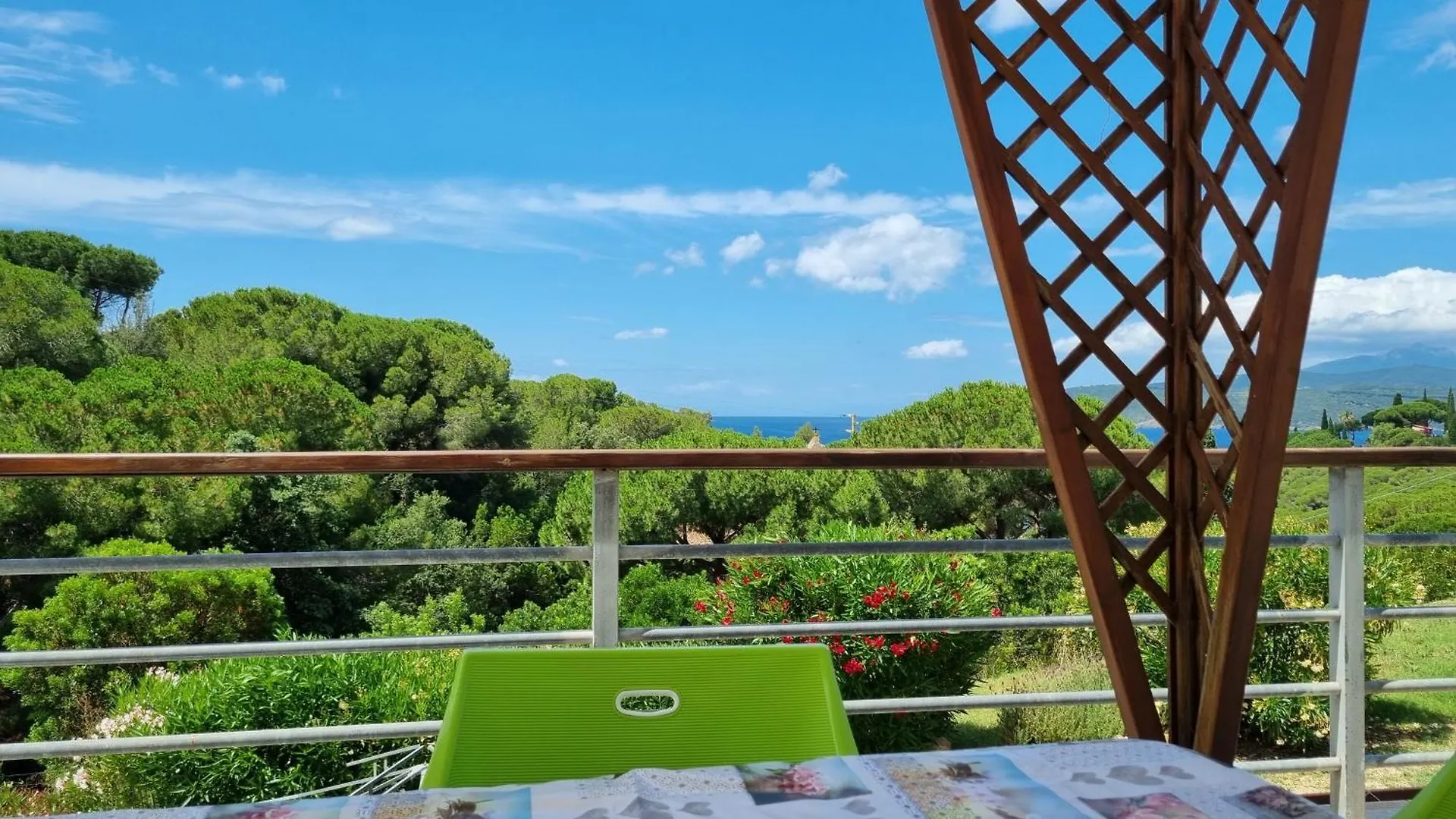 Apartment Appartamenti La Conchiglia Capoliveri  Italy